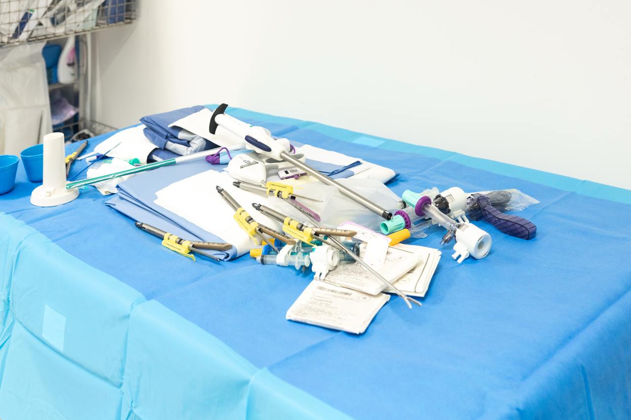 Outils préparation opération Sleeve gastrectomie avec bipartition du transit
